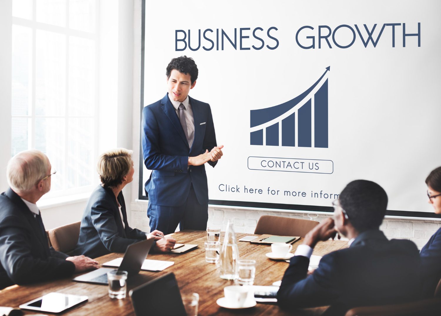 Business Success Report Graph Concept<br />

